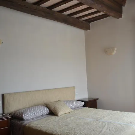 Country House Casa Rossa Alojamento de Acomodação e Pequeno-almoço